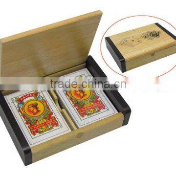 Wooden poker game