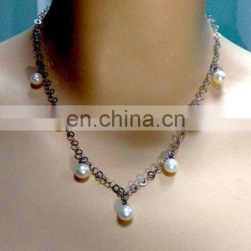 luxury silver necklace with pearls