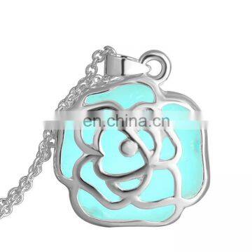 New Rose Shape Hollow Pendant Necklace Luminous Glowing In The Dark ColarNecklaces