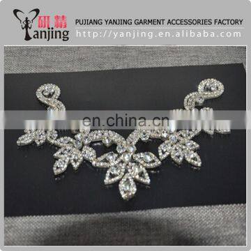 Professional Factory Wholesale White Silver Beaded Crystal Rhinestone Garment Applique Iron-On photo-2