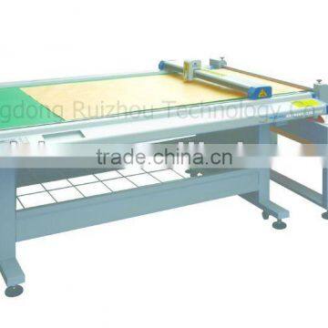 Ruizhou Apparel Paper Pattern / Sample Cutting Table with Roller