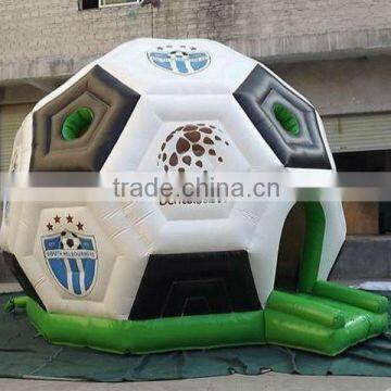 2014 new arrival inflatable football bouncer/ football jumping house