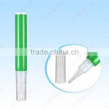 D16mm Lip Essence PE Tube with Soft Flat Rubber Brush