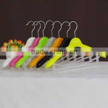 High quality plastic baby clothes hanger for kids clothes