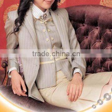 High Quality Ladies Velvet Suit Hand Work Design