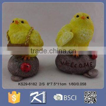 Fashion style resin rooster with fur for new year symbol