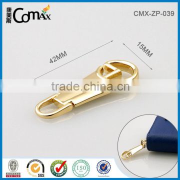 Electroplated swivel shiny light gold custom metal zipper puller