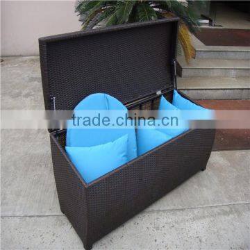 OUTDOOR WICKER STORAGE TRUNK