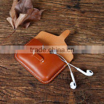 China Leather Products OEM/ODM Accepted Handmade Leather Name Card Holder Leather Coin Purse photo-2