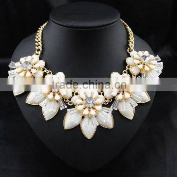 Sweet statement Fashion acrylic flower neckalce flower alloy gold chain charm necklace--2colors