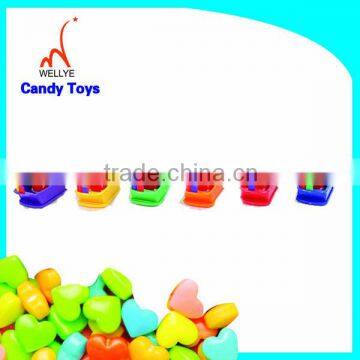 Hot selling christmas wind up car candy toy