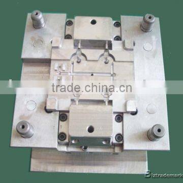 Precise plastic mold for plastic electronic part