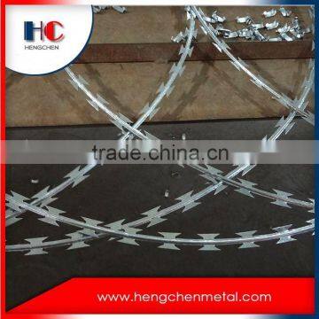 China Factory Concertina Stainless Razor Barb Wire photo-6