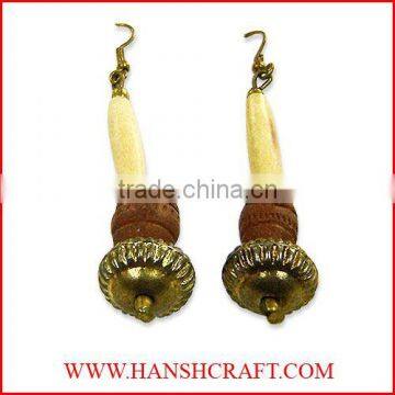 WOOD EARRING