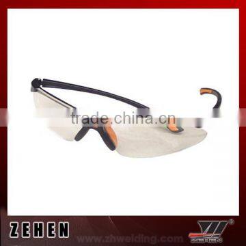 SAFETY GOGGLE