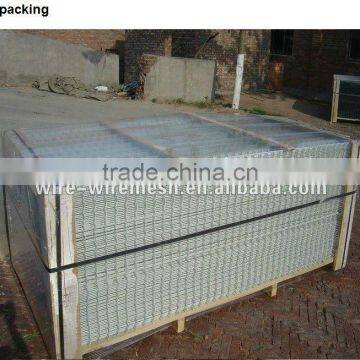 Galvanized Welded Wire Mesh Panel photo-2