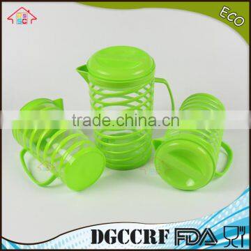 NBRSC Set of 4 Plastic Cold Spiral Water Kettle PS Bottle Double Layer Cups photo-2