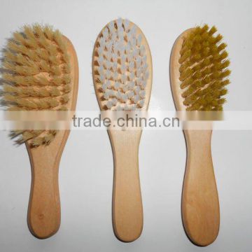 Mini hair brush