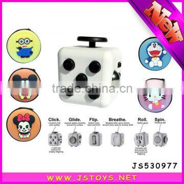 Hot Selling Plastic Cube Stress Reliever Cube photo-6