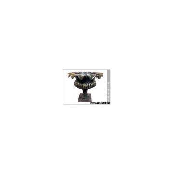 GARDEN URNS