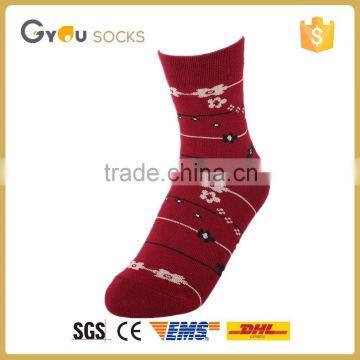 Wholesale custom socks/women red sock/china custom sock manufacturer price