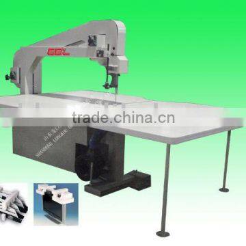 Foam Cutting Machine