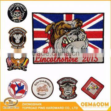 2016 Hot Sale Custom Clothing Patches 3D Embroidery Patch Iron on Garment