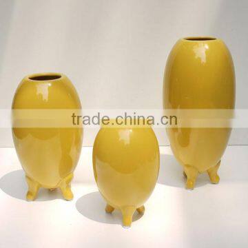 Modern design ceramic decorative vase