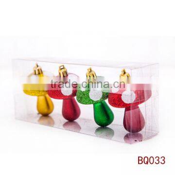 New product OEM quality Beautiful Gold painted patterns christmas plastic ball in many style