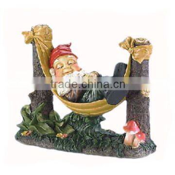 Hot sale resin custom gnome figurine funny garden gnome