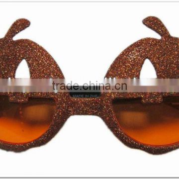 Glitter pumpkin sunglasses for Halloween