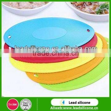 Circular And Wavy Shape Silicone Cup Mat photo-2