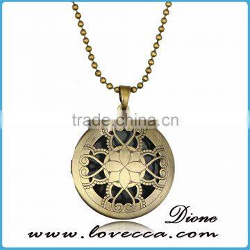 Handmade Night Light up Alloy Locket Glow Dark Necklace photo-4