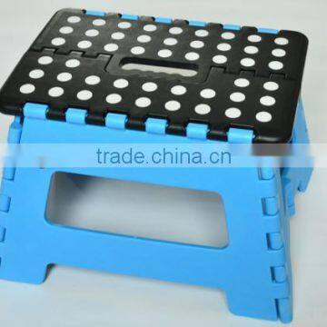 plastic lovely carton folded child chair