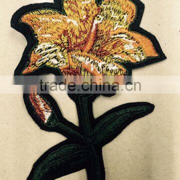 Manufacturer Machine Make Embroidery Flower Applique for Sweater photo-3
