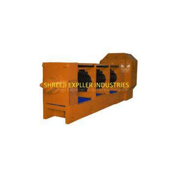 OILSEED EXTRACTION MACHINE