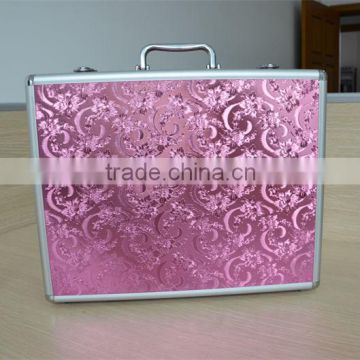 China Customized Pink Aluminum Hand Case