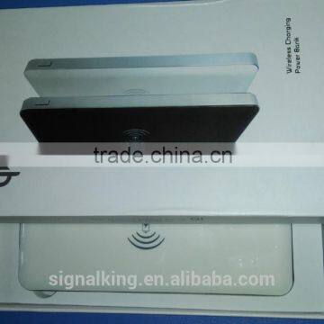 Manufacturer Wholesale QI Wireless Charger Power Bank 10000mAh Wireless Power Bank Charger photo-5