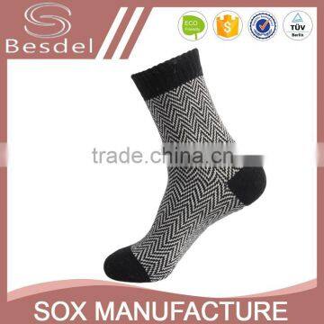 New design custom colored wool socks