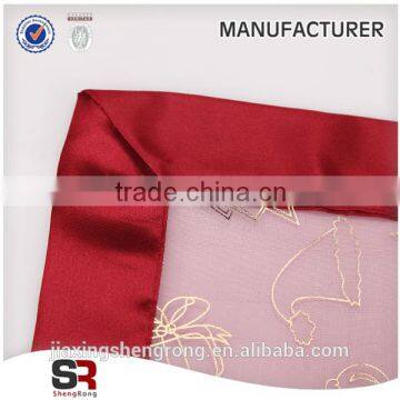 Woven Technics and Plain Dyed Pattern Table Cloth Factory