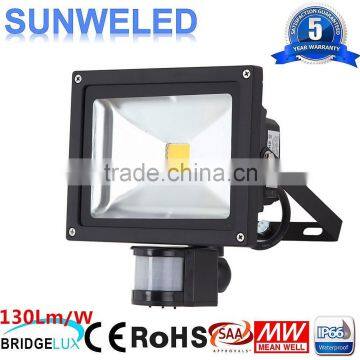 Ajustable time sense LED Solar Security Flood Light Motion Sensor 10w 20w 30w 50w 70w 100w with CE IES IP65