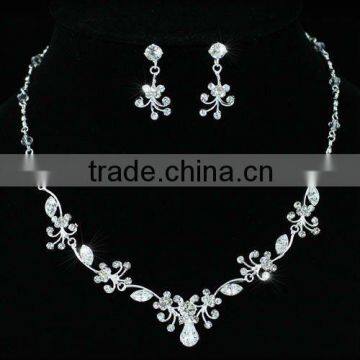 Bridal Party Vintage Style Crystal Necklace Earrings Set CS1185