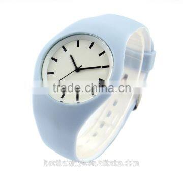 5ATM waterproof silicone unisex wristwatch 2017