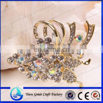 Sell like hot cakes product fashionable flower alloy rhinestone brooches female color optional Zinc alloy crystal bouquets