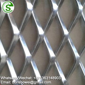 Expanded aluminum architectural mesh for modern facade