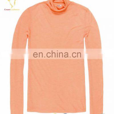 Трубач на шею. Модельный вязаный пуловер изCashmere photo-5