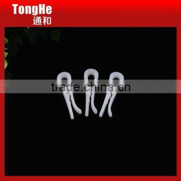 Plastic Clips With Teeth for Shirt Accessories photo-3