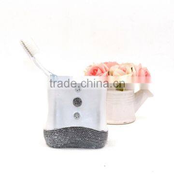 Shining Pearl White Polyresin Bathroom Accessories Set for Hotel and Home photo-4