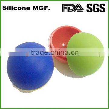 Round silicone ball shaped ice cube tray with cover