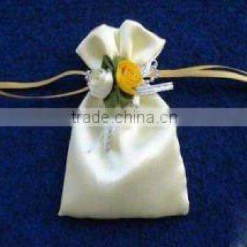 small white silk pouch with flowers ,stain bags for wedding